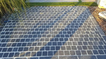 Black Limestone Cobble Setts 100mm x 100mm x 40/60mm