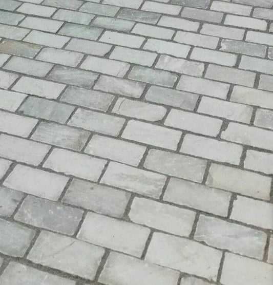 Kandla Grey Cobble Setts 200mm x 100mm x 40/60mm