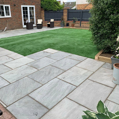 Kandla Grey Indian Sandstone Paving Slabs – Riven – 600x900 – 22mm