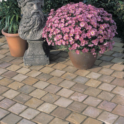 Raj Green Cobble Setts 200mm x 100mm x 40/60mm