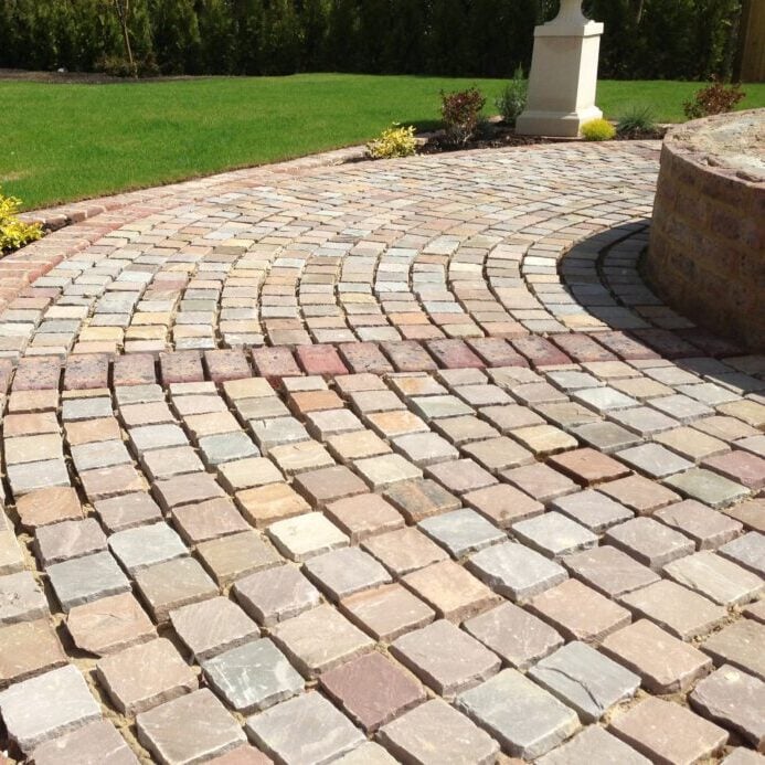 Raj Green Cobble Setts 100mm x 100mm x 40/60mm